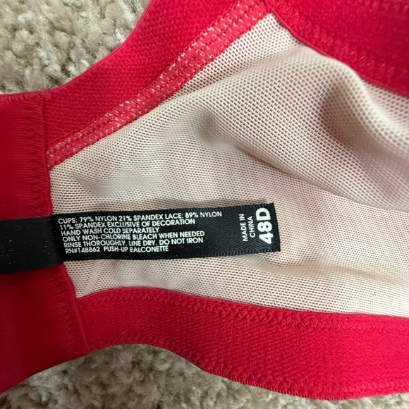 Torrid red lace bra size 48D - Picture 11 of 11